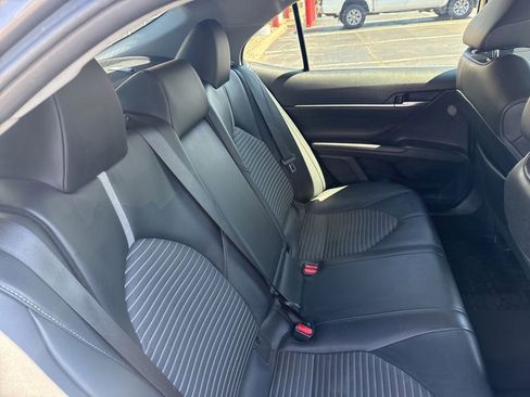 Used 2021 Toyota Camry SE image 25