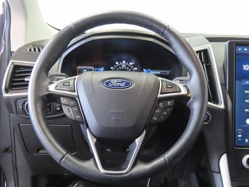 Used 2024 Ford Edge SEL w/ Convenience Package AWD/4WD image 9