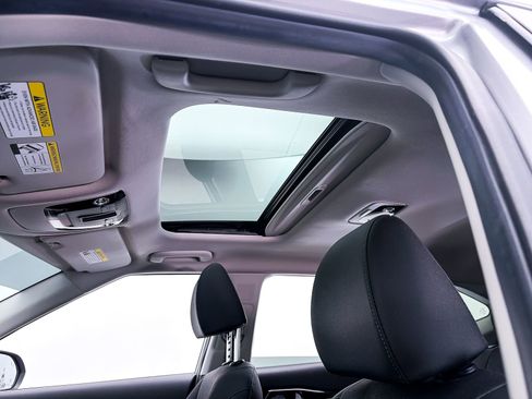 Used 2021 Kia Seltos EX AWD/4WD image 3