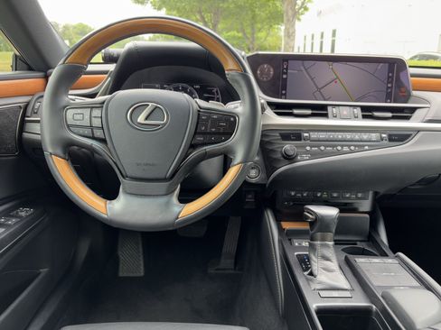 Used 2020 Lexus ES 350 w/ Accessory Package 2 FWD image 30
