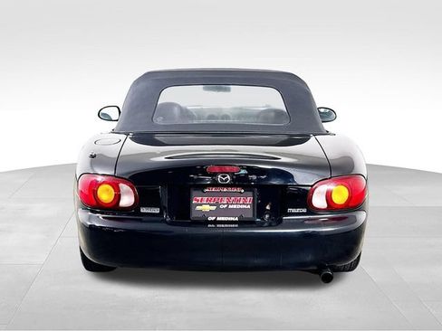 Used 1999 MAZDA MX-5 Miata RWD image 8