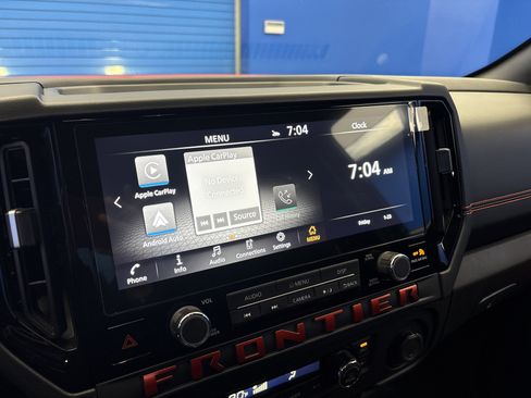 Used 2025 Nissan Frontier PRO-4X w/ Tow Package image 18