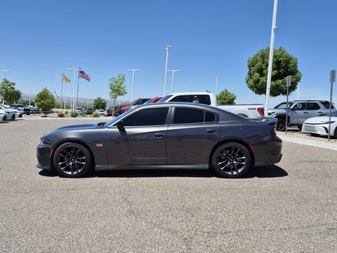 Used 2023 Dodge Charger Scat Pack w/ Plus Group RWD image 2