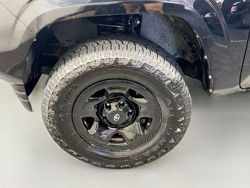 Used 2023 Toyota Tacoma SR w/ SR Convenience Package RWD image 13