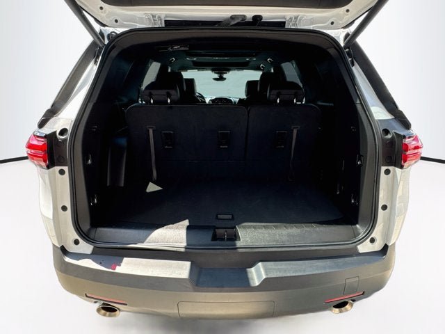 Used 2023 Chevrolet Traverse RS AWD/4WD image 22