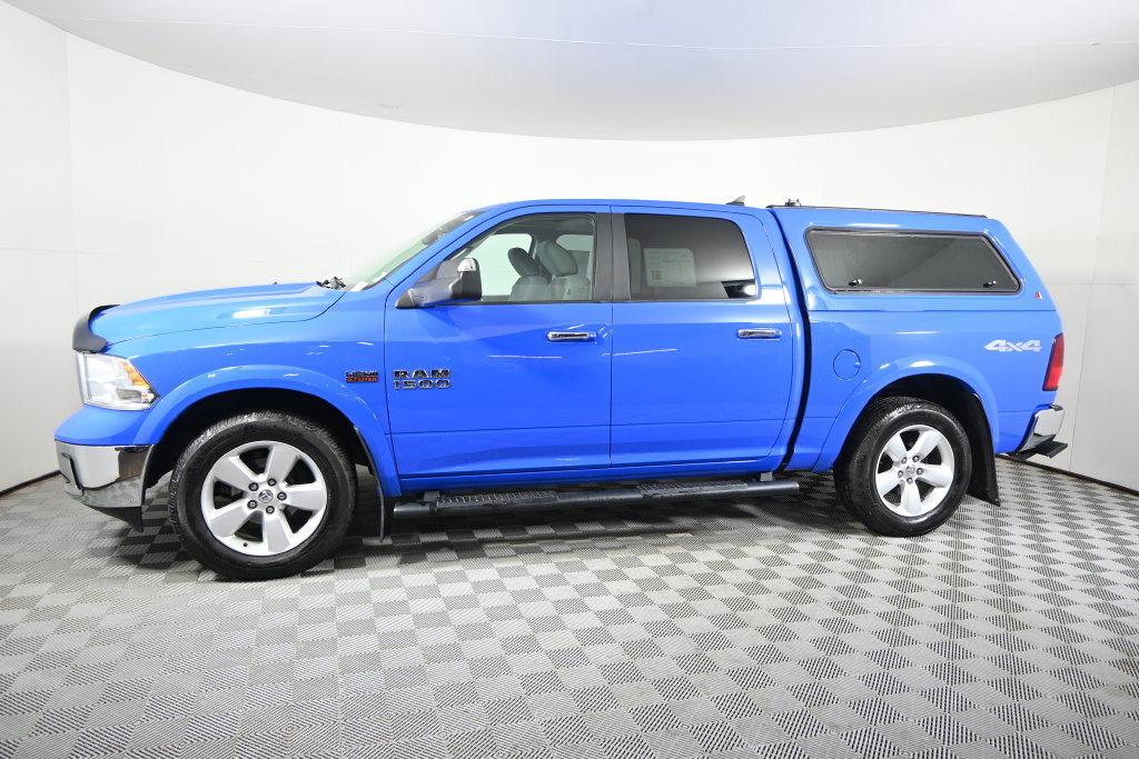 Used 2018 RAM 1500 SLT AWD/4WD image 2