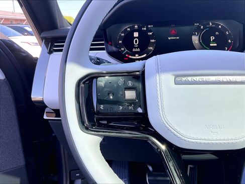 New 2026 Land Rover Range Rover Sport Dynamic SE AWD/4WD image 17