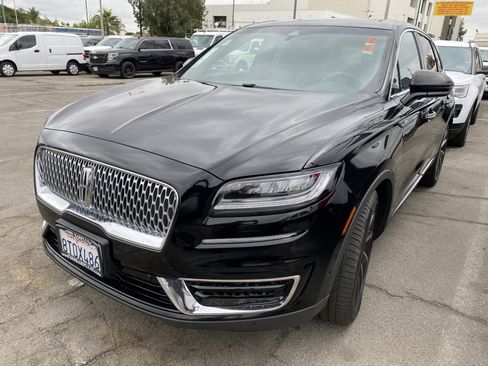 Used 2019 Lincoln Nautilus Reserve image 2