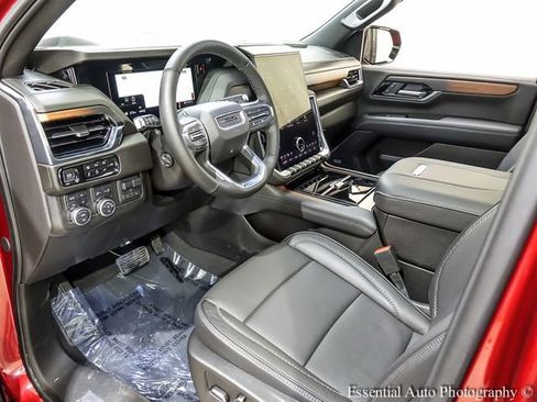 Certified 2025 GMC Yukon XL Denali image 11