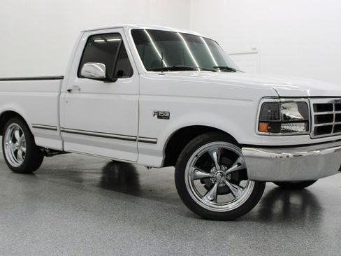 Used 1995 Ford F150 XL image 1