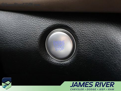 Used 2022 Hyundai Santa Fe SEL FWD image 31