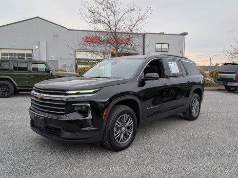 Certified 2024 Chevrolet Traverse LT image 6