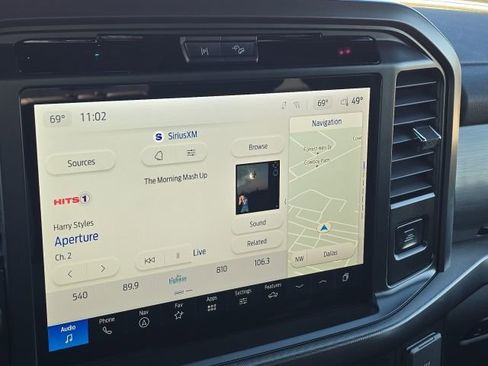 Used 2025 Ford F150 Lariat w/ Equipment Group 501A Mid image 31