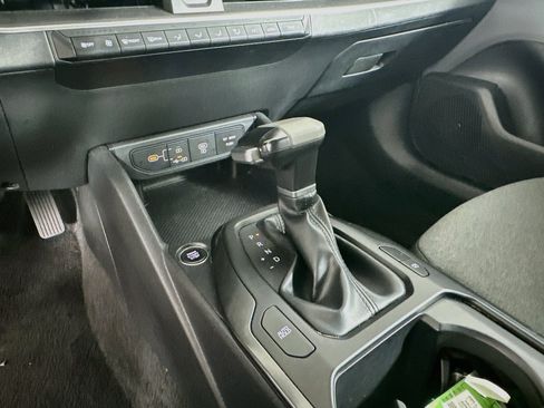 Used 2025 Kia K4 FWD image 24