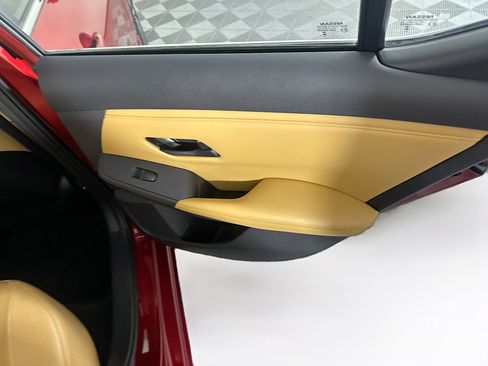 Used 2024 Nissan Sentra SV w/ SV Premium Package image 28