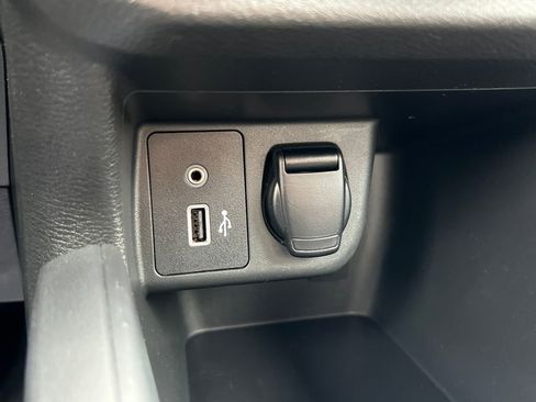 Used 2020 Nissan Versa SV image 25