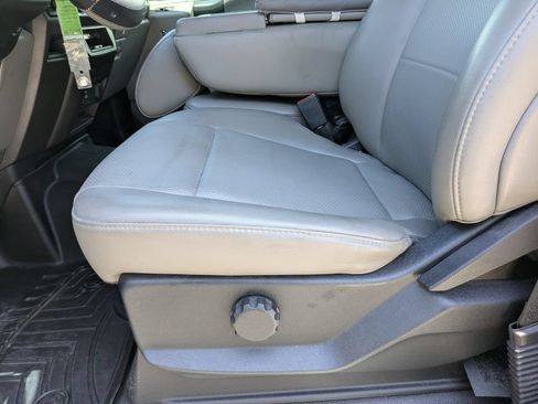 Used 2020 Ford F250 XL w/ Power Equipment Group AWD/4WD image 19