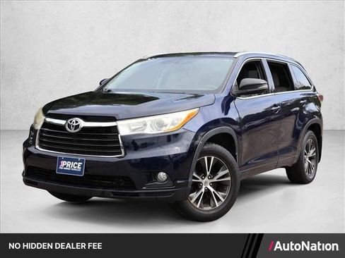 Used 2016 Toyota Highlander XLE AWD/4WD image 1