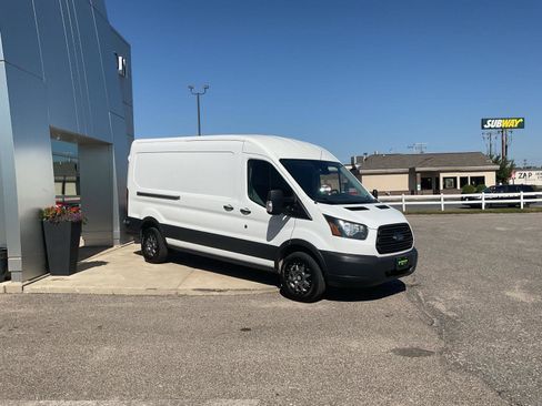 Used 2016 Ford Transit 250 148 Medium Roof image 7
