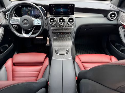 Used 2021 Mercedes-Benz GLC 300 4MATIC Coupe image 23