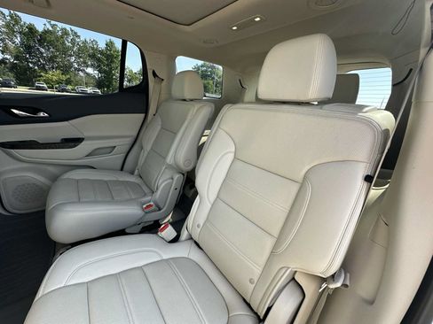 Certified 2021 GMC Acadia Denali w/ Denali Technology Package FWD image 21