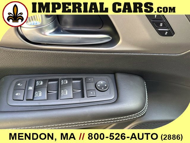 New 2027 Chrysler Pacifica Select FWD image 20
