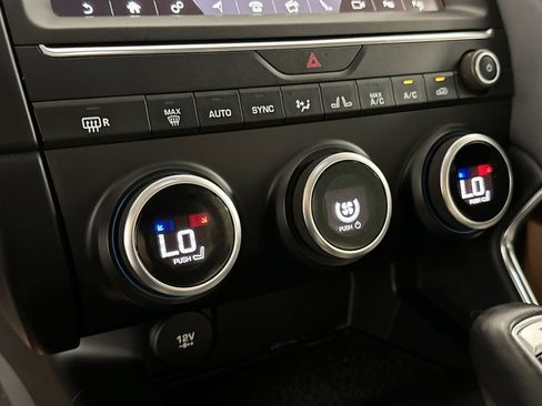 Used 2018 Jaguar E-PACE S AWD/4WD image 19
