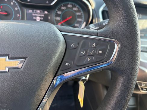 Used 2016 Chevrolet Cruze LT FWD image 15