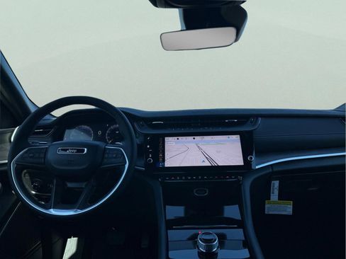 New 2026 Jeep Grand Cherokee Limited image 9