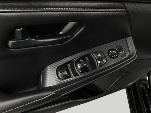 Used 2024 Nissan Sentra S image 28