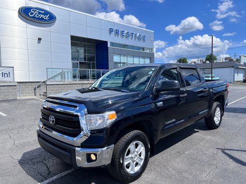 Used 2017 Toyota Tundra SR5 AWD/4WD image 3