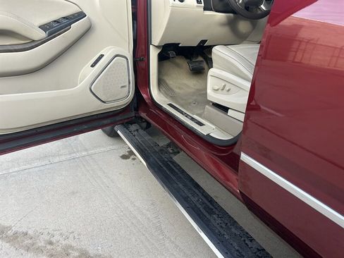 Used 2018 GMC Yukon Denali w/ Denali Ultimate Package image 39