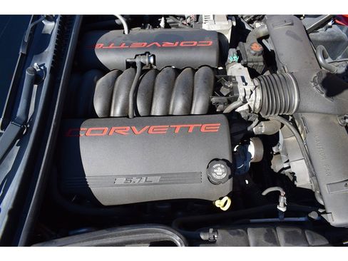 Used 2001 Chevrolet Corvette Convertible w/ Preferred Equipment Group2 image 21