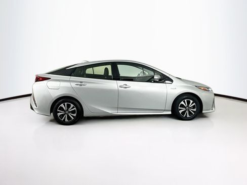 Used 2017 Toyota Prius Prime Premium FWD image 10