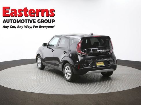 Used 2025 Kia Soul LX w/ LX Technology Package FWD image 64