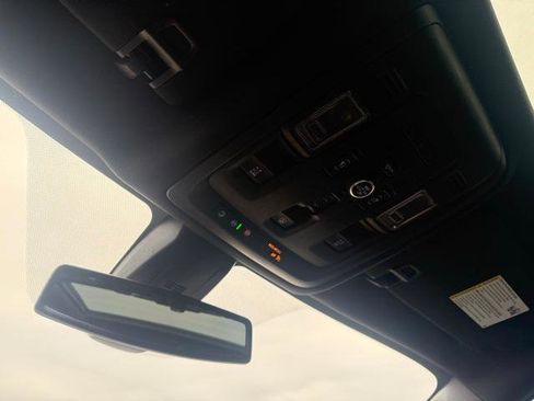 Used 2021 GMC Yukon XL Denali image 57