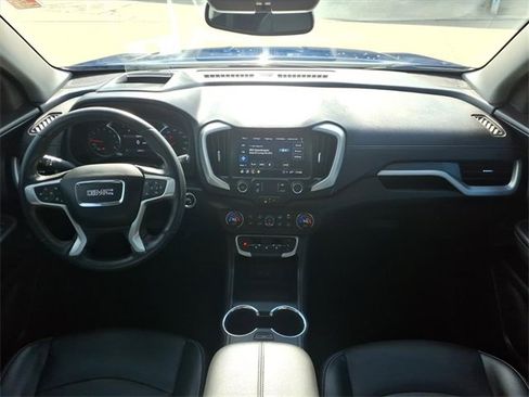 Used 2022 GMC Terrain SLT w/ Tech Package image 12