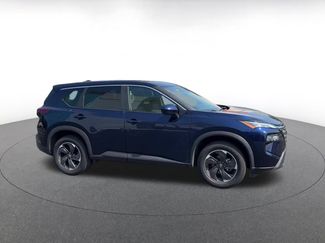 Used 2025 Nissan Rogue SV FWD video 2
