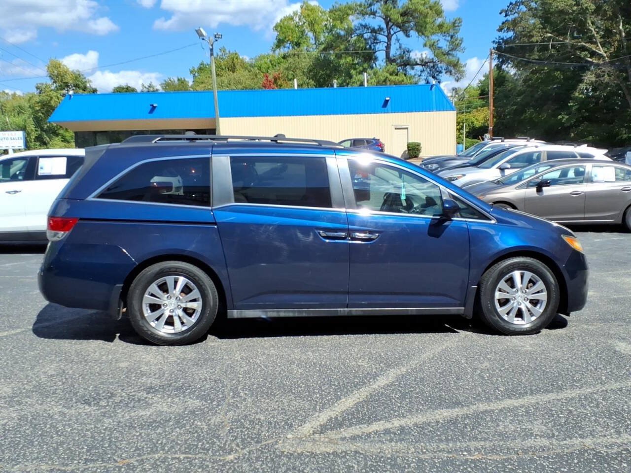 Used 2015 Honda Odyssey EX-L image 2