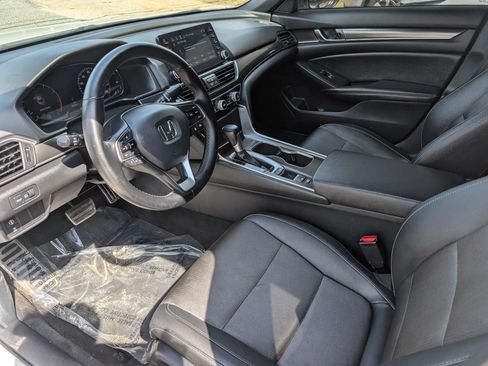 Used 2019 Honda Accord Sport image 17