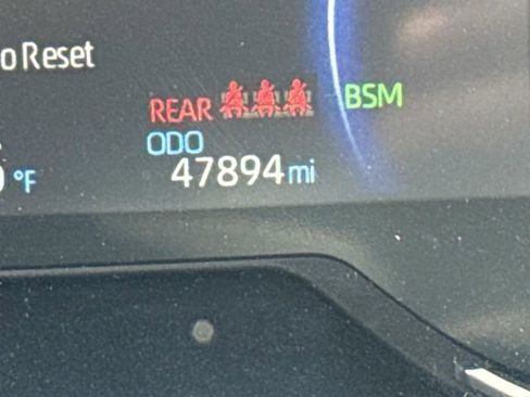 Used 2024 Toyota RAV4 LE image 28