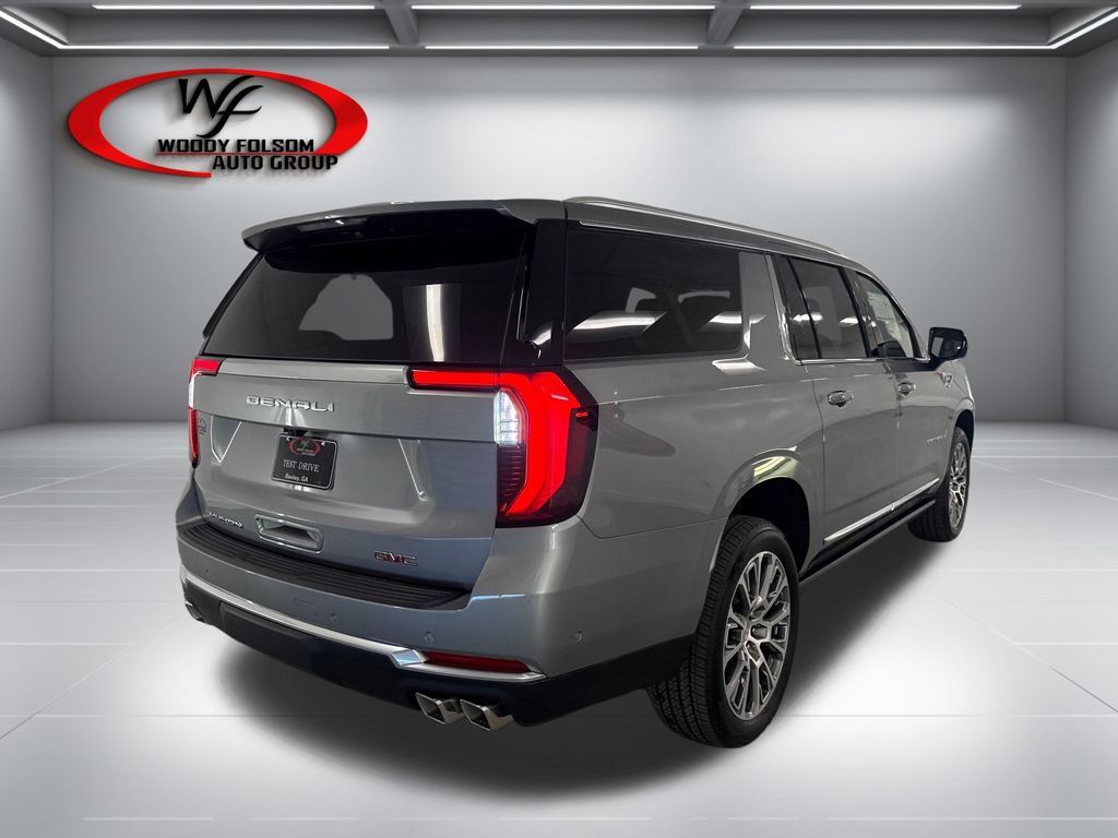 New 2026 GMC Yukon XL Denali w/ Sun & Power Step Package RWD image 6
