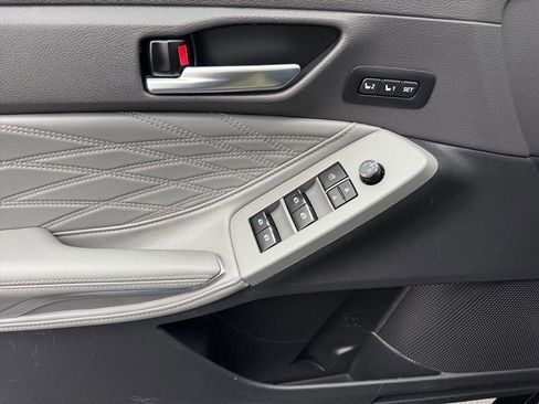 Used 2021 Toyota Avalon Limited w/ Advanced Safety Package image 14