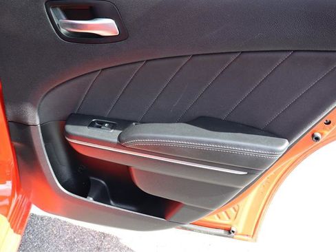 Used 2017 Dodge Charger R/T image 11