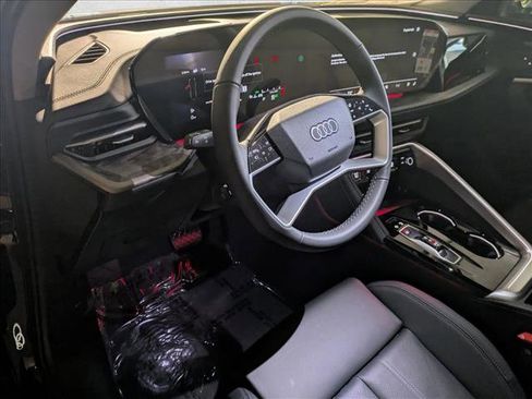 New 2025 Audi Q5 Premium Plus image 3