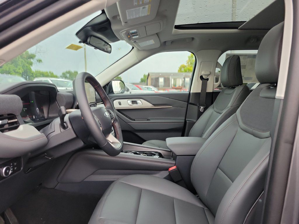 New 2026 Ford Explorer Active w/ Active Comfort Package AWD/4WD image 18