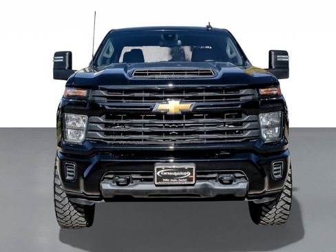 Used 2024 Chevrolet Silverado 2500 W/T image 3