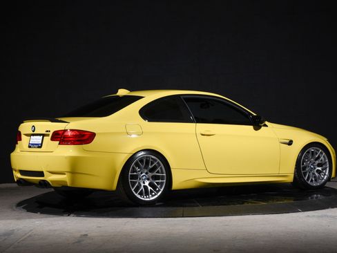 Used 2011 BMW M3 Coupe image 3