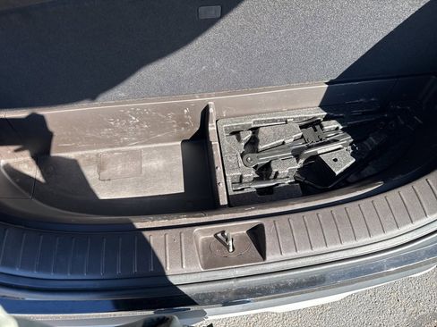 Used 2020 Hyundai Santa Fe SE image 24