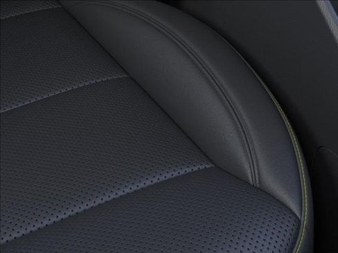 New 2025 Chevrolet Trax ACTIV w/ Driver Confidence Package image 21